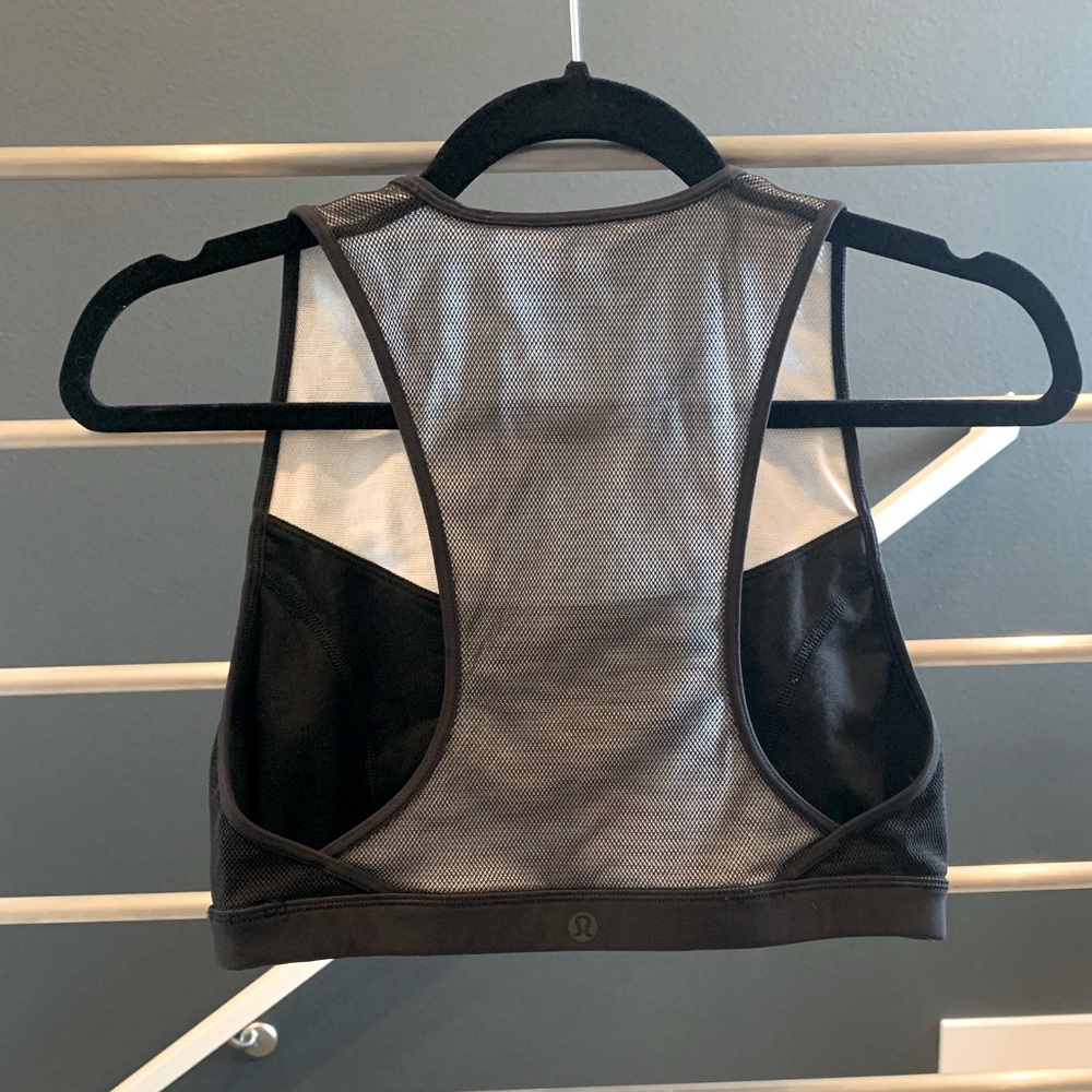 Lululemon bra with mesh detail, sz 8